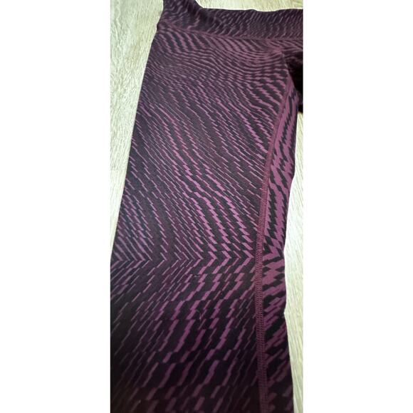 Lululemon|Wunder Under Cropped‎ Leggings|Shifted Purple/Black|SZ 8 - Picture 9 of 9
